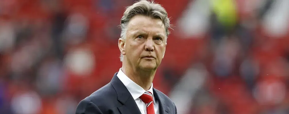 Van Gaal offers to return as Netherlands coach