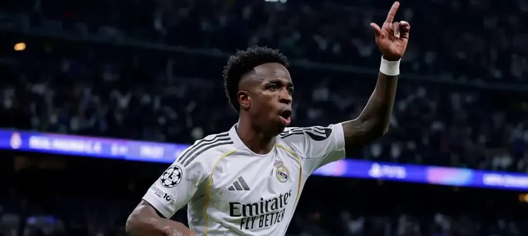 Vinícius contract talks at critical stage over wages