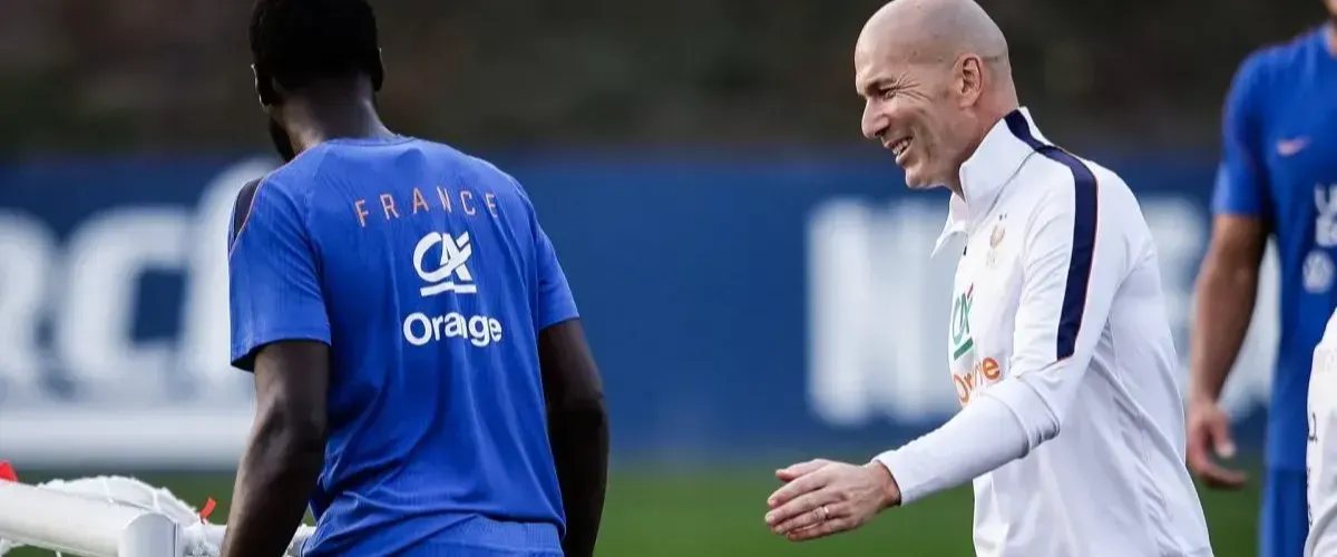Zidane selected the four captains of the French national team.