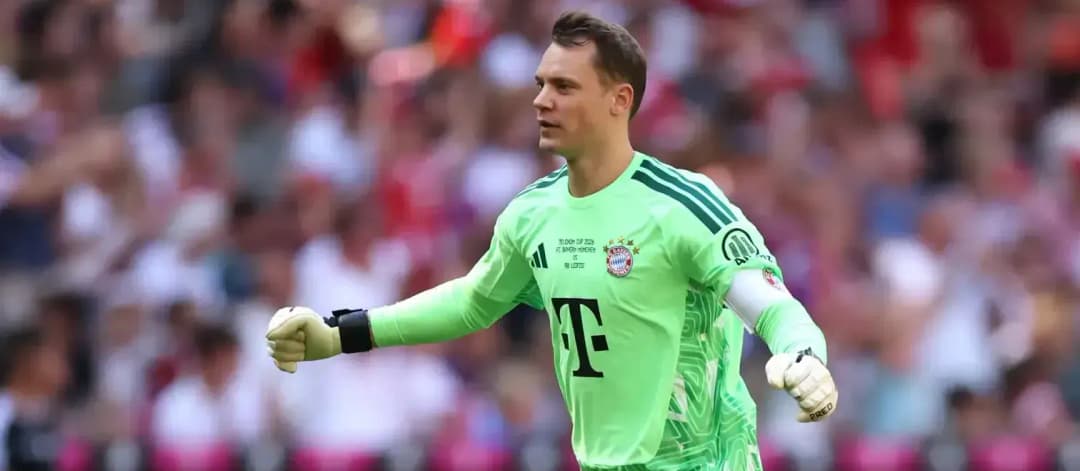 Neuer becomes Germany’s most decorated player