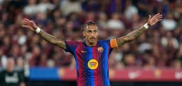 Raphinha matches Messi's Barca scoring start